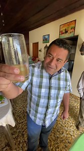 753K views · 17K reactions | ¿Que si tomé guaro de culebra? Claro que sí y no lo olvidaré, este trago es cosa seria, no cualquiera se anima. | Julio Guevara / Periodista | Facebook