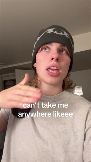 sarahᖭི༏ᖫྀ (@prezle01)’s video of jughead jones