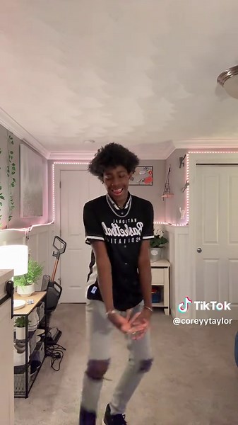 Discover Skinny B Dance Moves Like Never Before