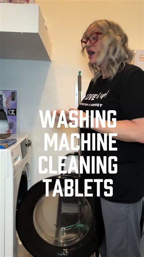 How to Clean Your Washing Machine with Pets at Home