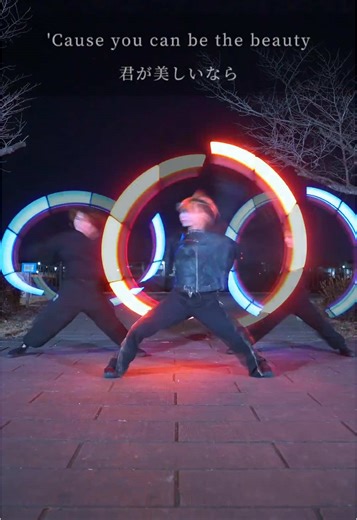 【MÅNESKIN】I WANNA BE YOUR SLAVE Godlike performance🪄 #ヲタ芸 #踊ってみた #Dance #ダンス #fyp #fypシ #followme #IWANNABEYOURSLAVE #MÅNESKIN #マネスキン #フライン #FlyｰN