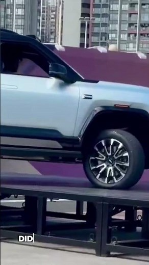 How is this possible? 🤯 BYD AI Car Driving on 3 Wheels!