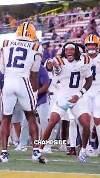 LSU offense scores 8 Touchdowns against Southeastern