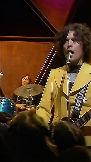 T.Rex - The Soul Of My Suit (Live on Top Of The Pops)
