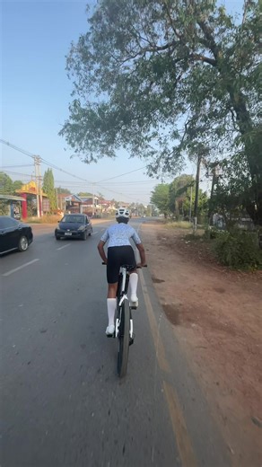 Cycling Adventures in Myanmar with Gyro Zeppelin
