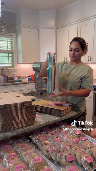 Best Cookie Shipping Boxes and Supplies on Amazon