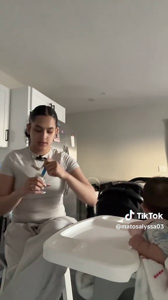 WIC Benefits: Breastfeeding vs Formula Feeding Explained