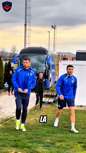 How Bastoni became an Araujo 2.0 and caused Italy to miss 3 World Cups in a row. 😳