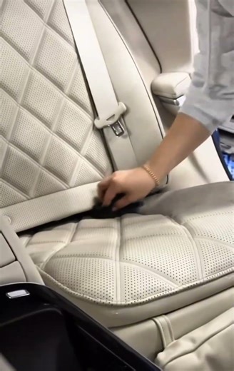 KCx & Colourlock - Leder Protector - професионален препарат за поддръжка и защита на кожа