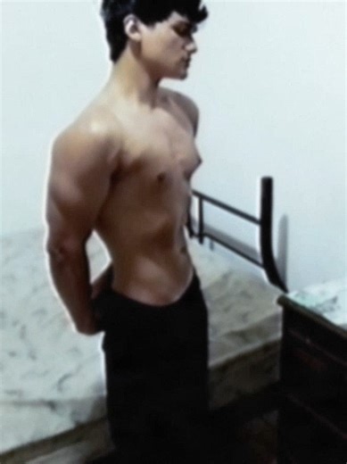 ... #gym #gymmotivation #bodybuilding #physique #vhs