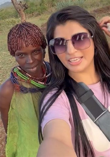 With local tribe lady ||| Follow my YouTube channel for full vlogs ||| Follow for more #travelvlogger #travelblogger #travel #travelling #traveldiaries