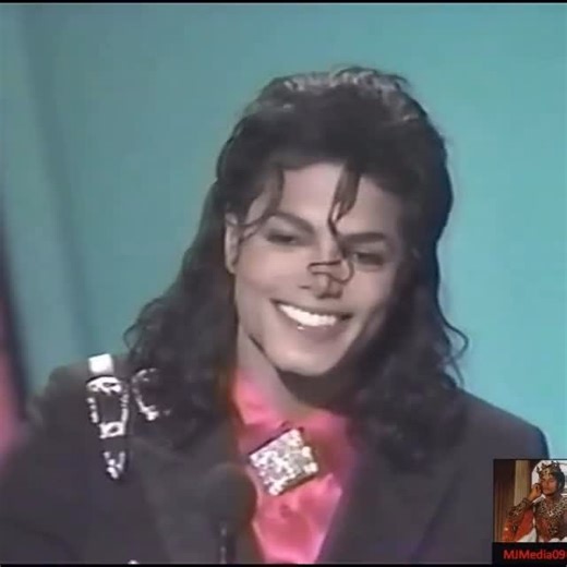 mjkingpop58 on Instagram: "Michael, Elizabeth and Eddie. ✨Please follow and support @mjkingpop58 for more new daily posts!✨ #michaeljackson #kingofpop #michaeljacksonforever #michaeljacksonfan #mjinnocent"