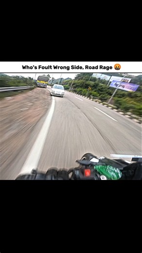 Who's Foult viral live crash🤬 #roadrage#riders#automobile#motorcycle