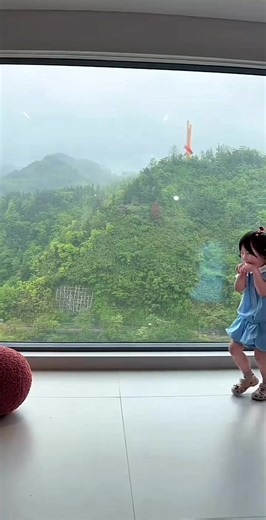 摇一摇跳舞：误闯天家，可爱小肉包
