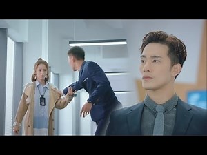 👽Bossy president is jealous when he sees the handsome boss taking the alien girl away