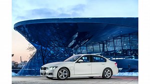 BMW 330e iPerformance Range And Mileage Tests - Videos