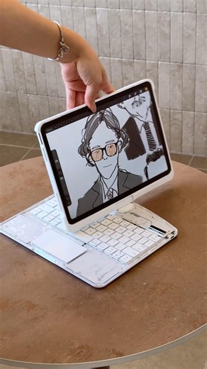 Turn your iPad into laptop in seconds. IG: nevcase.us