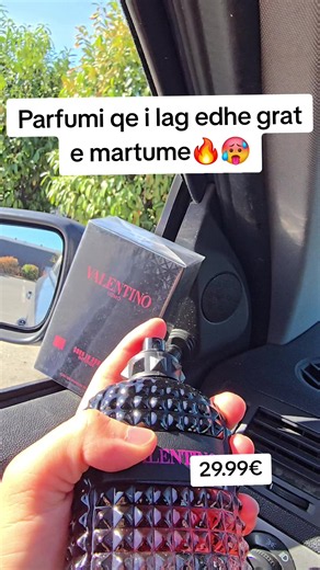 Valentino Born In Roma Intense perfume review — Is it worth €29.99?