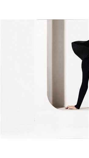 Bella Barnett （BB） on Instagram: "One-shoulder black-and-white gown—edgy, shimmering style! The bold pattern + sleek silhouette = instant wow factor. Perfect for stealing the spotlight! Thanks to @julisahulleman Dress：D250101134 #bellabarnett #BBgals #MyBBMoment #dress #datenightoutfit #outfitoftheday #holidaydress #trendydress #birthdaydress #sparklydress #promdress #promdresses #partydress #summer"