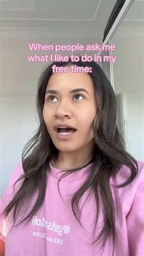 I’m into lemme leave me alone with my vibes 💗 | Girls Get Off