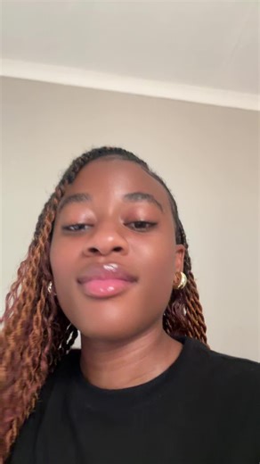 Fans Sing Along at Concert: A Touching Moment