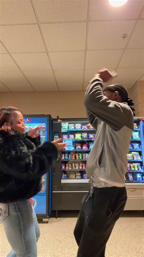 I’m crying😭 #funny #bfgf #dancing #trending #couplestiktok