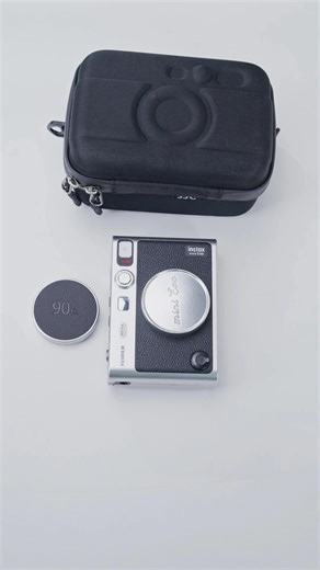 Meet the JJC HSCC-IME BLACK Camera Case 🖤📸 One case, many cameras—instant or compact, it’s got you covered. Shock-resistant, splash-proof, smart storage inside, and comfy to carry all day. Basically, your camera’s new favorite travel buddy. 😎✨ #JJC #instaxMiniEvo #FujifilmInstax #InstantCamera #InstantPhotography