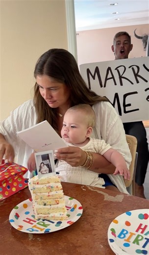 "Sweetest surprise homecoming proposal 🥹 Soldier surprise proposes to girlfriend on her birthday and comes home safely to baby boy. #fblifestyletyle" 🎬 This video was produced by Network Media and Jamie and Blake | Story Mode On