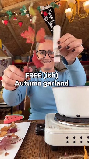 42K views · 4K reactions | How cute is this waxed leaf garland? I only have silver birch and a few red leaves to work with, but I’m defo making a bigger one when the other leaves start to fall! Happy autumn crafting, love Clare XO 葉 | Clare Hooper | Facebook