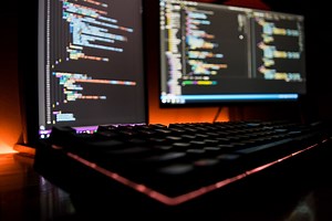 80.000 desarrolladores responden:  lenguajes de programación más queridos y temidos y qué paga mejor en 2021