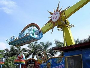 RAINBOW Ride/Thrilling ride/close to hit the sky/Essel world, Mumbai India
