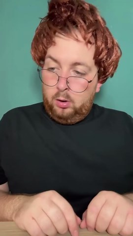 Moguiz on Instagram: "POV : Ta collègue Isabelle le lundi matin au taff"