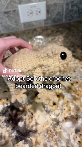 #crochet #handmade #beardeddragon #emotionalsupportcrochet #supportsmallbusiness