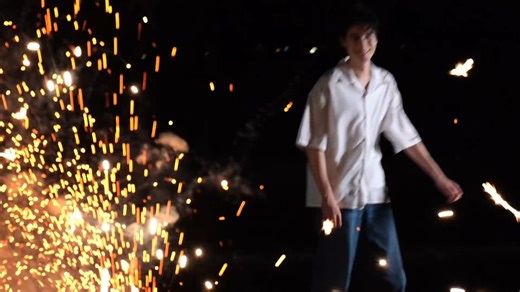 63 reactions | [250807][UPDATE] Thiên Thiên up weibo. Thanh xuân của chúng ta là chang ai năm ấy chúng ta cùng theo đuổi và pháo hoa. #HuYiTian_VNFC | Hồ Nhất Thiên 胡一天 Hu Yi Tian VNFC | Facebook