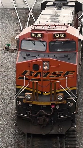 BNSF Locomotive Fueling at Bellevue #trains #trainspotting #bnsf #railways #railroad