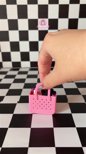 This tiny bag is finally back in stock 😍✨ #boggbag #minibags #minimakeup #tinybags #makeup