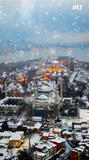ISTANBUL sous la neige ❄️ 🇹🇷♥️♥️♥️ #istanbul #türkiye #Bosphore #turkey #turquia | Destination la Turquie