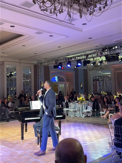 Vincent Jamal Hooper performed "Santa Fe" from Disney's Newsies | Paper Mill Playhouse