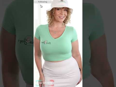 SARA 💖 Natural & Beautiful Older Women Over 50