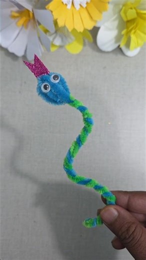 Pipe cleaner snake easy craft ideas for kids #shorts #ytshorts #snake #kids #craftideas #viralvideo