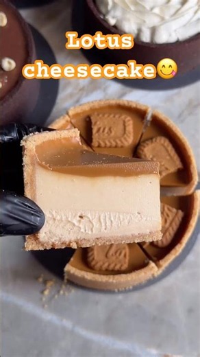 Lotus cheesecake with chocolate for dessert😋 #cake #cheesecake #chocolate