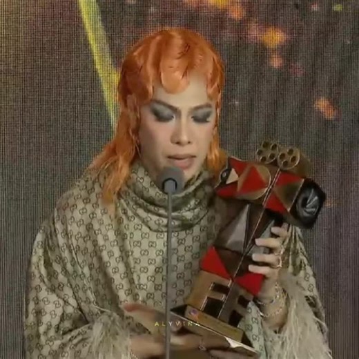 Pagsuporta kay Vice Ganda sa Kanyang Kaligayahan