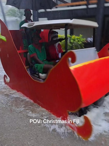 Christmas in Fiji: Santa at Club Wyndham Denarau