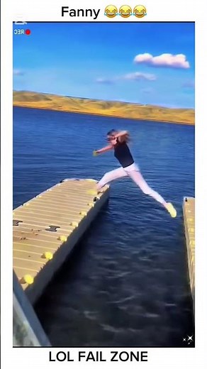 When Humans Do Stupid Things 😂 #shorts #funny #hilariousfails #viral