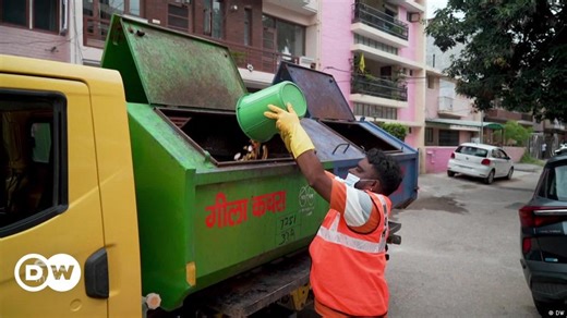 Door-to-door sanitary waste disposal