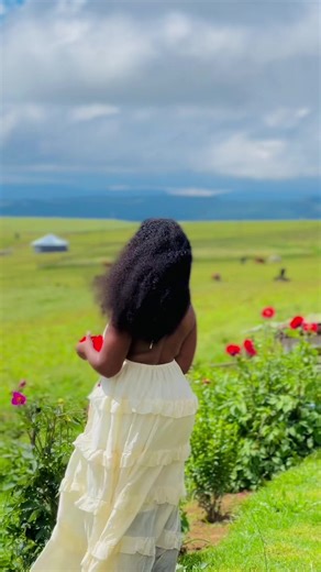 Replying to @sphongohrncedile