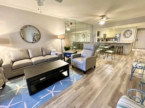The Inn at Crystal Beach Unit #610 • Condo rental near Destin, FL | Destin Florida