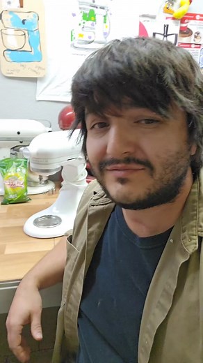 How to date your mixer?! Don't worry, this mixer is of legal age. #mrmixer #foryou #baker #baking #cookie #cook #food #kitchen #kitchenaid #kitchenaidmixer #chef #icing #frosting #cake #howto #diy #fixed #repair #everdime #springandwasher