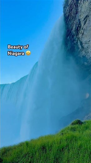 Misty Niagara Falls Close-Up 🤩🇨🇦 #canada #niagarafalls #travel #ontario