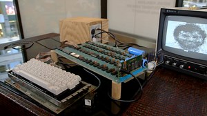 2014: Rare Apple-1 Under The Hammer